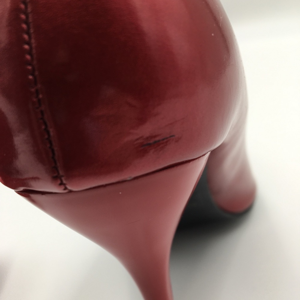 Vintage 4” Deep Red Fredericks of Hollywood Faux Leather Stilettos Size 10 👠🔥 - Picture 13 of 16